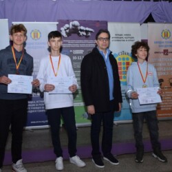 МАКИНОВА